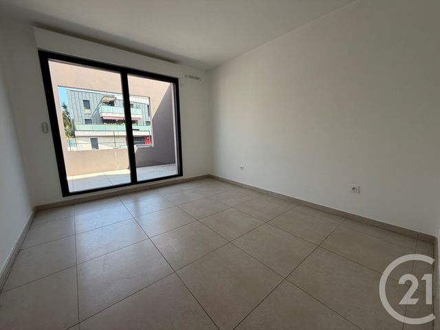 Appartement T3 &agrave; louer - 3 pi&egrave;ces - 71,47 m2 - Marseille - 13002 - PROVENCE-ALPES-COTE-D-AZUR