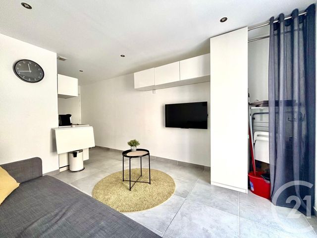 Appartement Studio &agrave; louer - 1 pi&egrave;ce - 19,42 m2 - Marseille - 13005 - PROVENCE-ALPES-COTE-D-AZUR