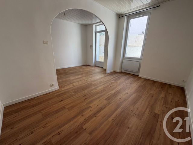 Appartement T2 &agrave; louer - 2 pi&egrave;ces - 52,75 m2 - Marseille - 13013 - PROVENCE-ALPES-COTE-D-AZUR