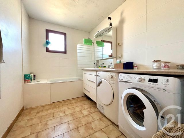 Maison &agrave; louer - 4 pi&egrave;ces - 98,16 m2 - Plan De Cuques - 13 - PROVENCE-ALPES-COTE-D-AZUR