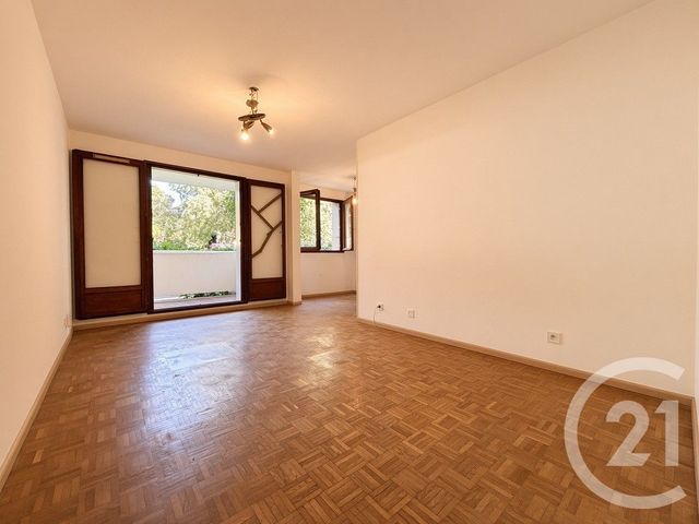 Appartement T3 &agrave; louer - 3 pi&egrave;ces - 57,24 m2 - Marseille - 13008 - PROVENCE-ALPES-COTE-D-AZUR