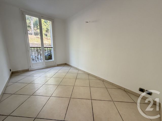Appartement T3 &agrave; louer - 3 pi&egrave;ces - 68,01 m2 - Marseille - 13013 - PROVENCE-ALPES-COTE-D-AZUR