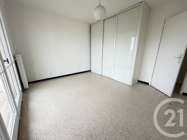 Appartement T2 &agrave; louer - 2 pi&egrave;ces - 52,07 m2 - Marseille - 13009 - PROVENCE-ALPES-COTE-D-AZUR