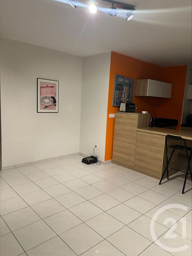 Appartement T2 &agrave; louer - 2 pi&egrave;ces - 47,11 m2 - Marseille - 13013 - PROVENCE-ALPES-COTE-D-AZUR