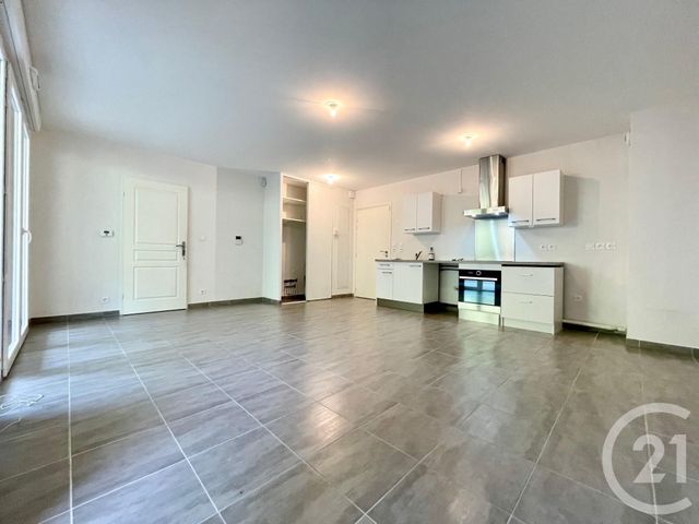 Appartement T2 &agrave; louer - 2 pi&egrave;ces - 45,40 m2 - Marseille - 13013 - PROVENCE-ALPES-COTE-D-AZUR