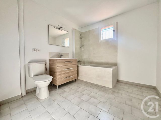 Maison &agrave; louer - 5 pi&egrave;ces - 105,48 m2 - Marseille - 13013 - PROVENCE-ALPES-COTE-D-AZUR