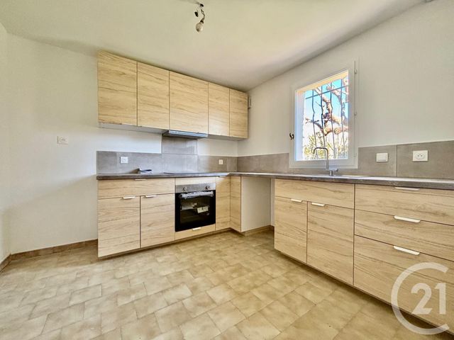 Maison &agrave; louer - 5 pi&egrave;ces - 105,48 m2 - Marseille - 13013 - PROVENCE-ALPES-COTE-D-AZUR