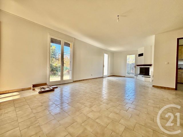 Maison &agrave; louer - 5 pi&egrave;ces - 105,48 m2 - Marseille - 13013 - PROVENCE-ALPES-COTE-D-AZUR
