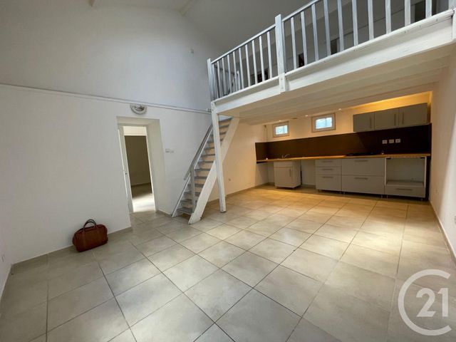 Appartement T2 &agrave; louer - 2 pi&egrave;ces - 47,22 m2 - Marseille - 13013 - PROVENCE-ALPES-COTE-D-AZUR