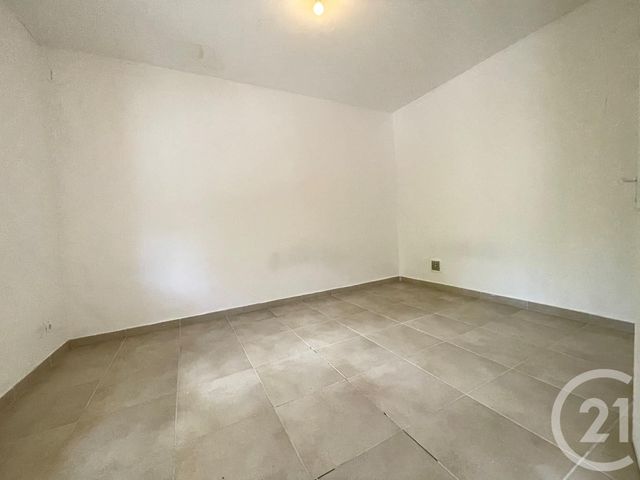 Appartement T2 &agrave; louer - 2 pi&egrave;ces - 47,22 m2 - Marseille - 13013 - PROVENCE-ALPES-COTE-D-AZUR