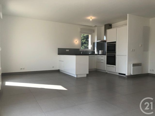 Appartement T4 &agrave; louer - 4 pi&egrave;ces - 83,49 m2 - Marseille - 13013 - PROVENCE-ALPES-COTE-D-AZUR