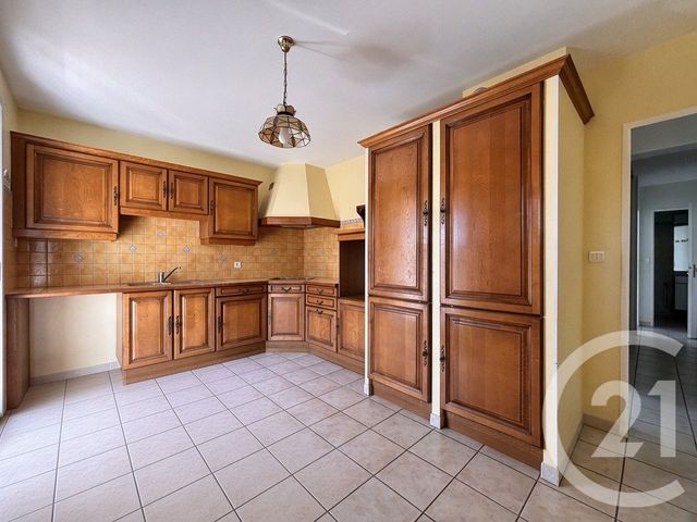 Appartement T3 &agrave; louer - 3 pi&egrave;ces - 80,60 m2 - Plan De Cuques - 13 - PROVENCE-ALPES-COTE-D-AZUR