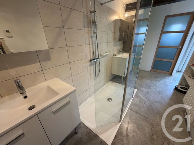 Appartement T3 &agrave; louer - 3 pi&egrave;ces - 87,44 m2 - Allauch - 13 - PROVENCE-ALPES-COTE-D-AZUR