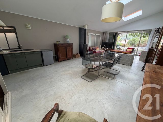 Appartement T3 &agrave; louer - 3 pi&egrave;ces - 87,44 m2 - Allauch - 13 - PROVENCE-ALPES-COTE-D-AZUR